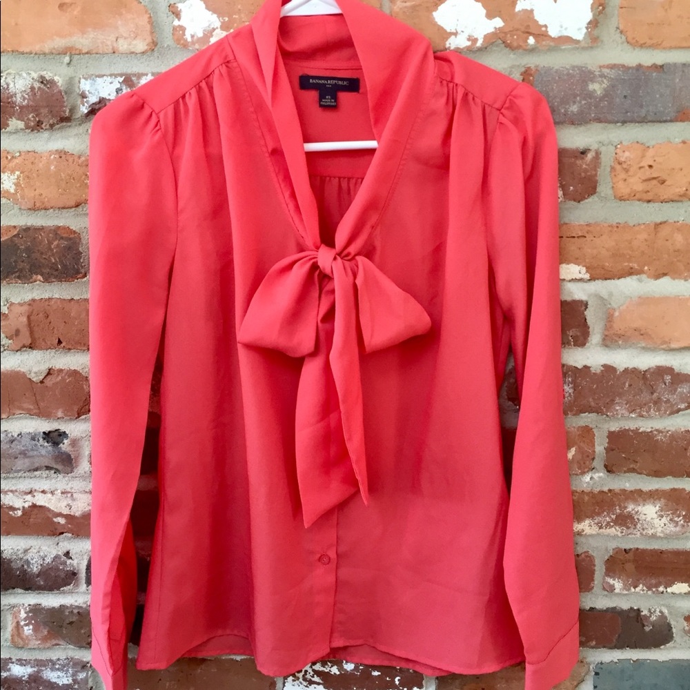 BANANA REPUBLIC Coral Pink Bow Tie V Neck Long Sleeve Polyester Blouse